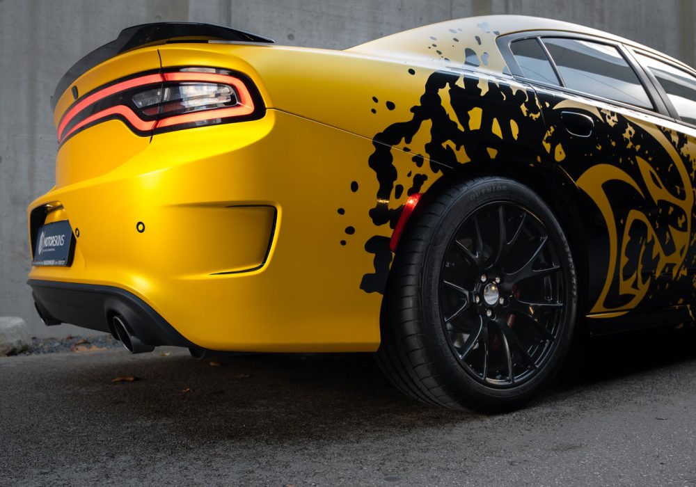 Dodge_Charger_SRT_13